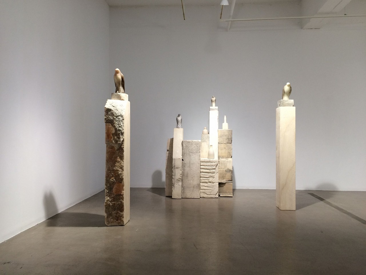 Jane Rosen
Cash-Morandi Installation, 2015
ROSEN276
Cave Bird, Morandi Composition, Soft White Bird