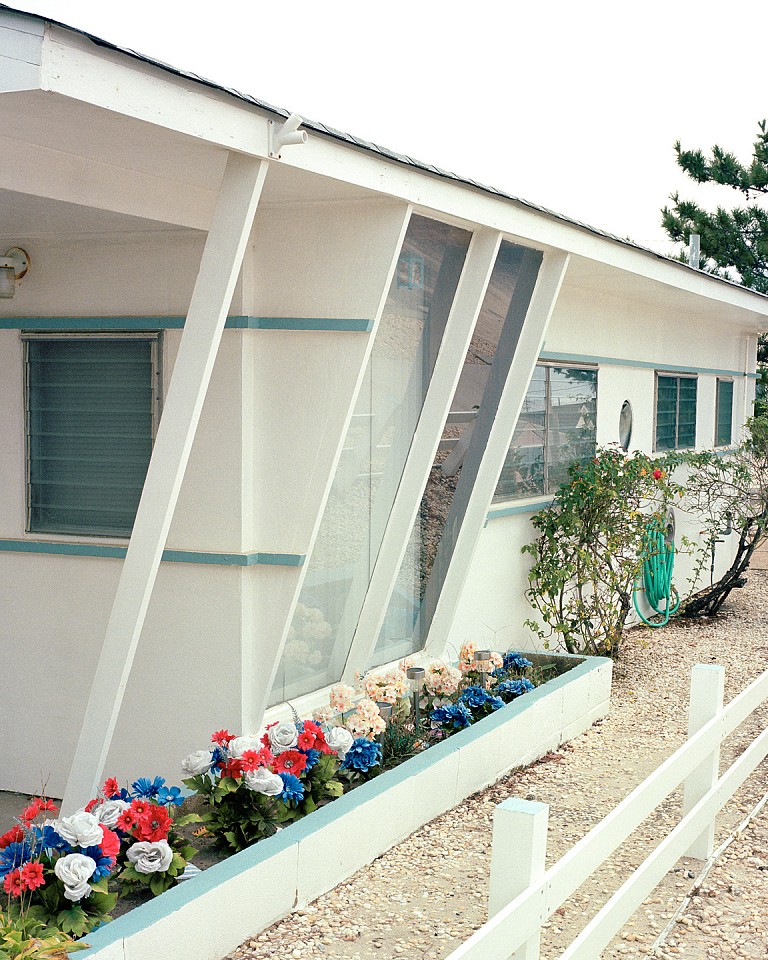 Tyler Haughey
Dover Beaches North, 2020
HAUGH034
archival pigment print, 40 x 32 inches, edition of 9